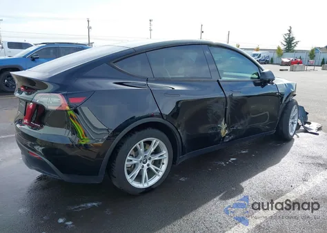 2022 Tesla Model Y Long Range Dual Motor All-Wheel Drive из США, поврежденный, VIN 7SAYGAEE5NF543820